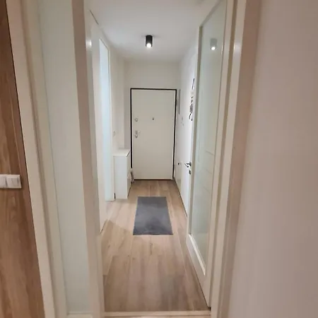 아파트 The Perle Tower Garage Car Park *