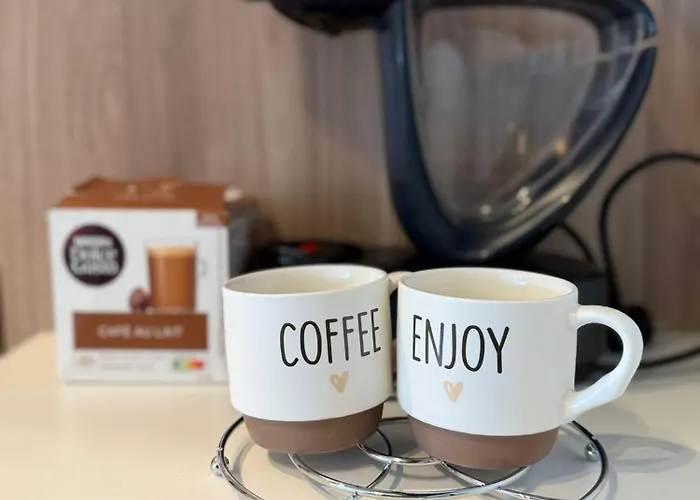 Апартаменты The Perle Tower Garage Car Park